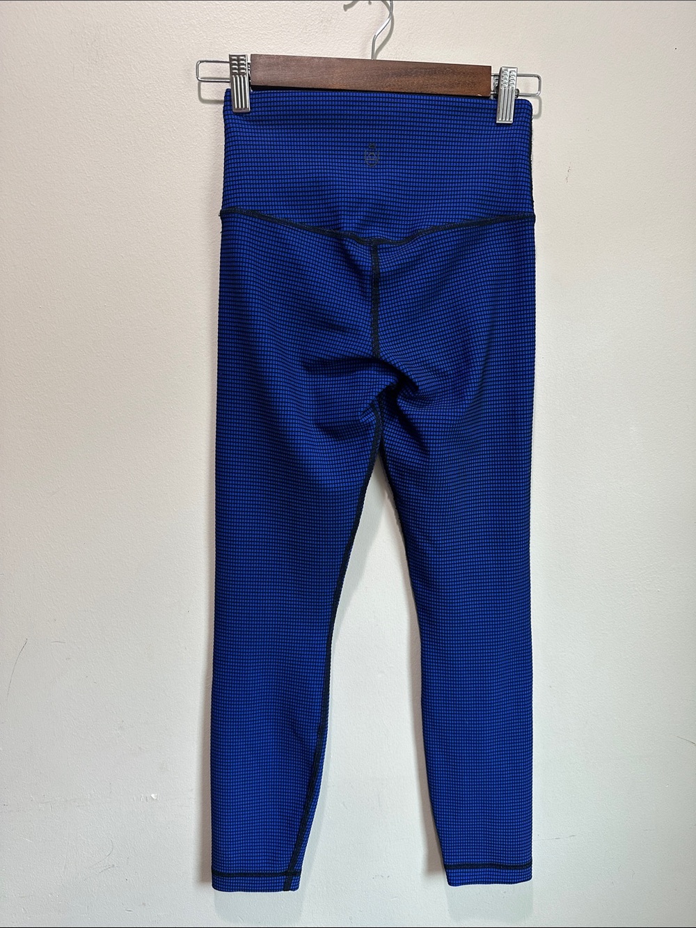 Stone Fox Active Blue Athletic Leggings - Logo Interior Tag - Picture 4 of 9